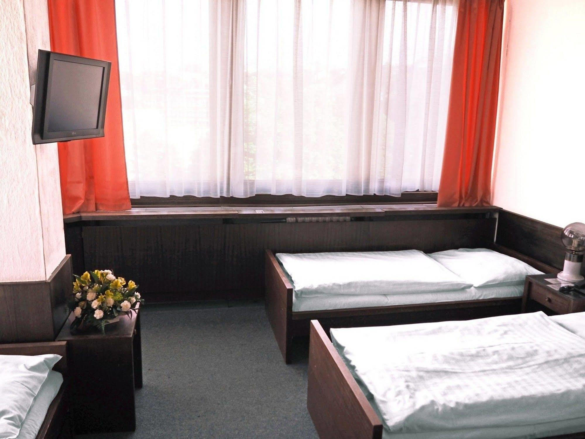 Hotel Vladimír Ústí nad Labem Exterior foto